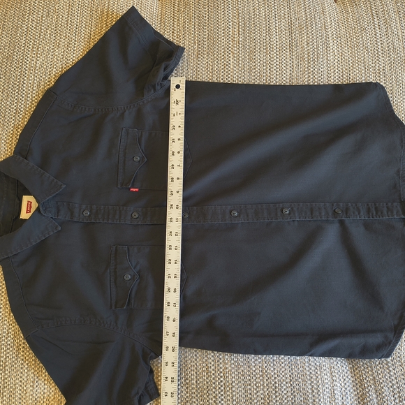 Levi's Men's Casual Black Button Down Shirt - Picture 4 of 6